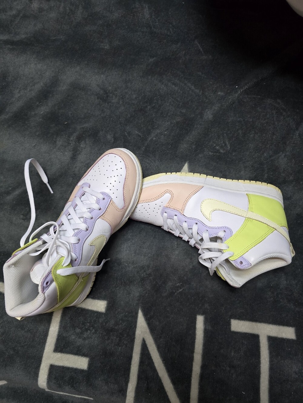 Nike Dunk High "Lemon Twist"